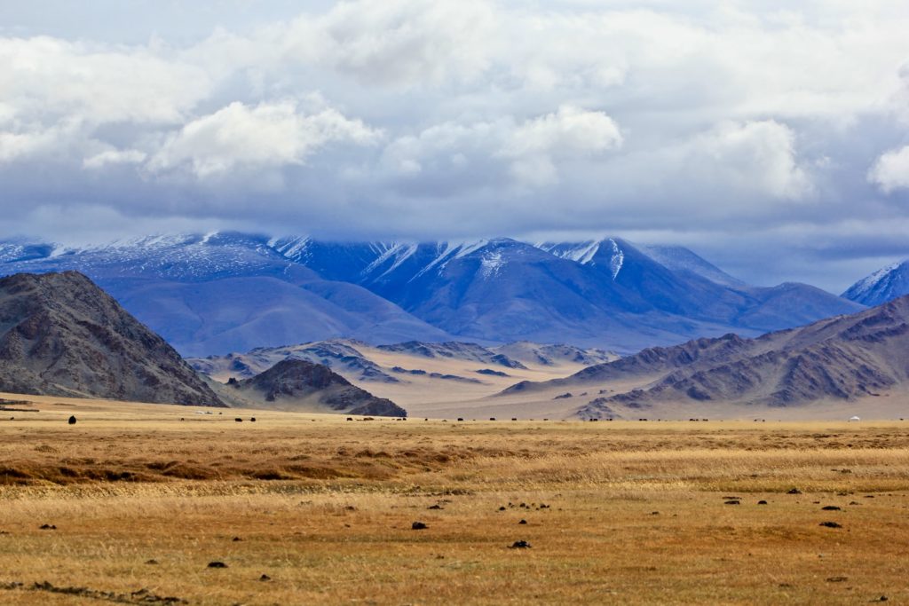 Chaines de montagne en Mongolie